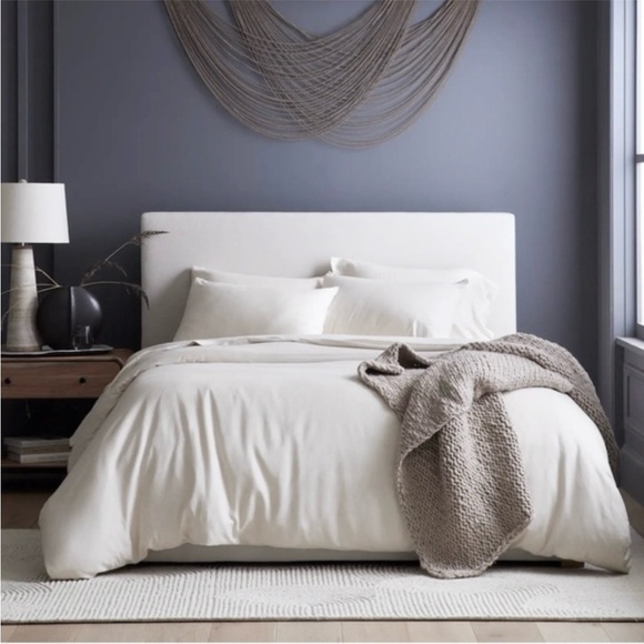 Quince Other - NWOT Quince Linen and Bamboo Queen Duvet Cover in Ivory